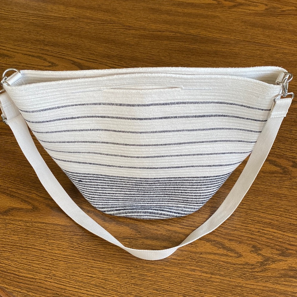 GAP Beach Bag - Cotton Rope Tote - Navy Stripe